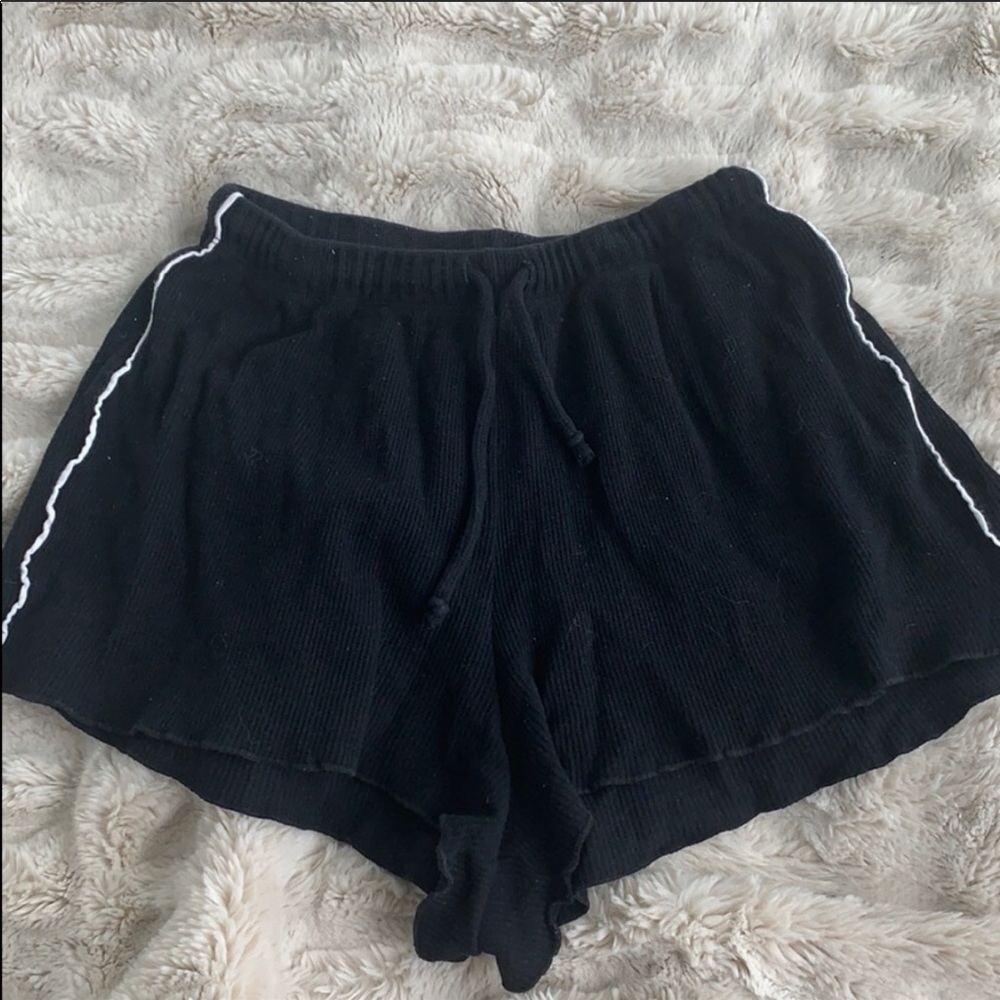 VINTAGE Brandy Melville flowy shorts!